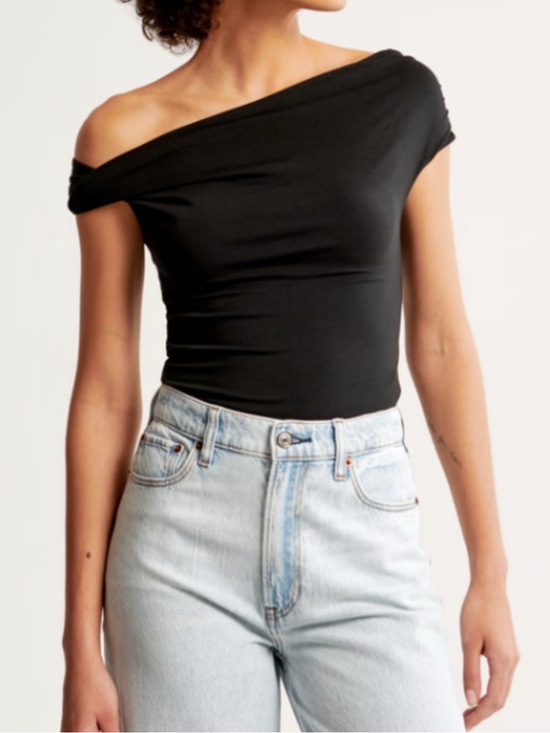 Abercrombie & Fitch Tops - Abercrombie & Fitch Black Off-Shoulder Top | S